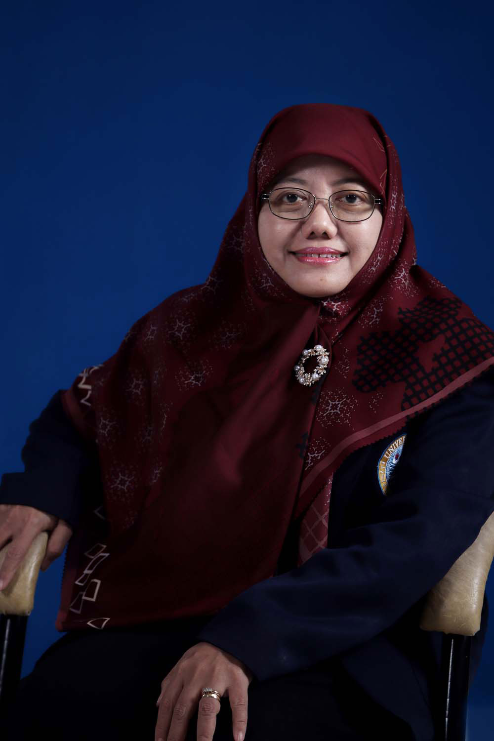 Prof. Dr. Sri Herianingrum, SE., M.Si.